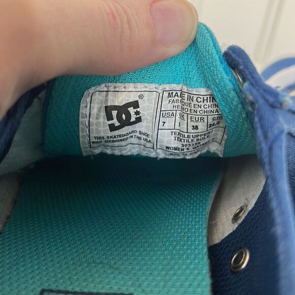 DC Dark Blue Sneakers Size 7 - Picture 6 of 12
